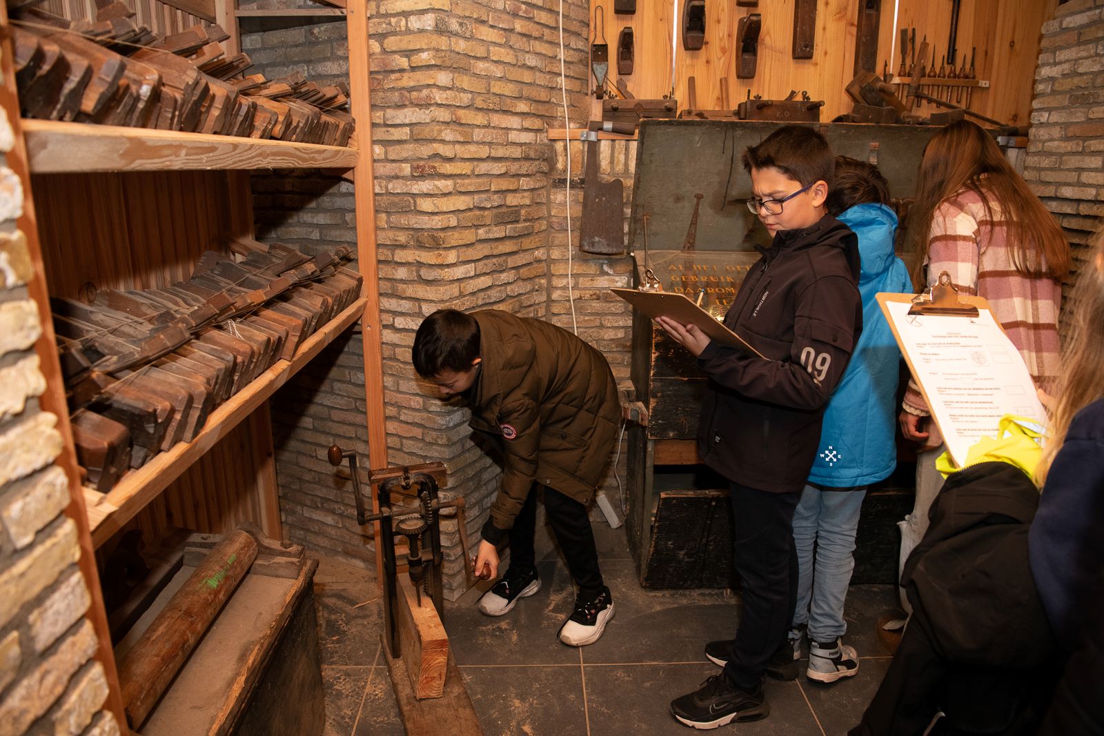 aan de slag in de molenkelder