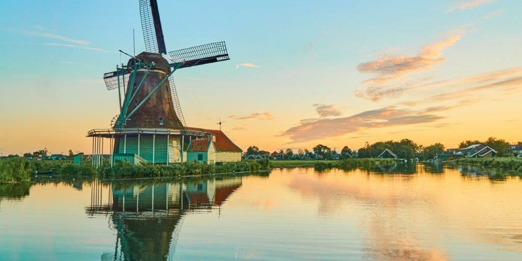 foto Kees Jak 22-8-2023 5 (1) Fotowedstrijd het perfecte plaatje thema molens in de weerspiegeling - foto Kees Jak