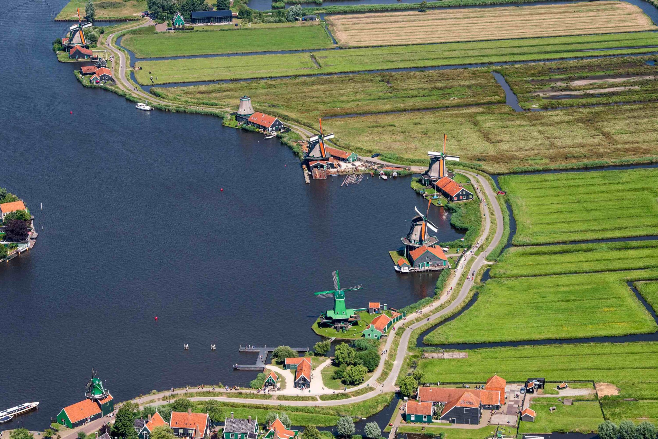 Zaanse Schans luchtfoto aangekocht via hollandluchtfoto.nl low
